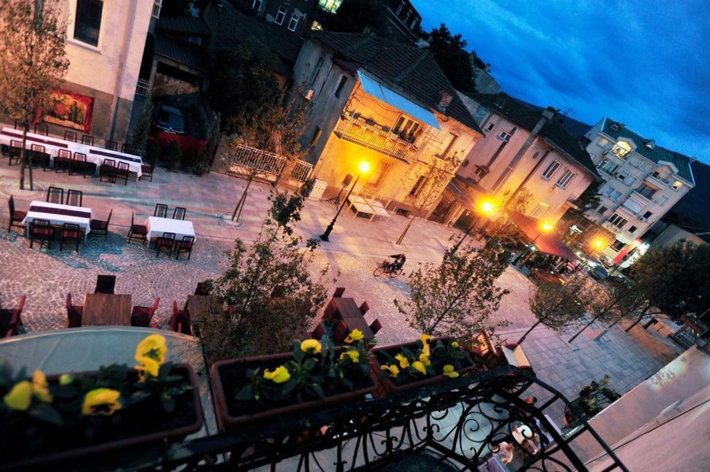 Hotel Room City Square With Great View No Parking Σκόπια Εξωτερικό φωτογραφία